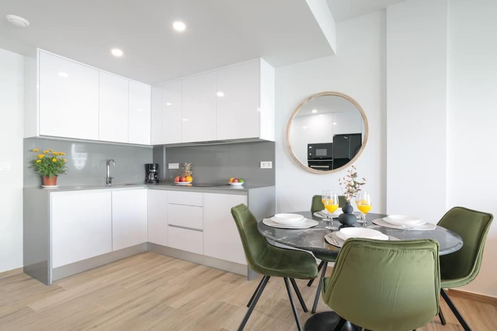 Arenales Terrace Refugee New Apartment With Pool And Gym Arenales del Sol Exteriör bild